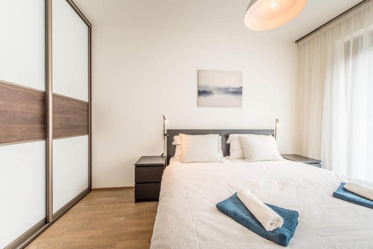 Mozart Central Apartments With Garage 布拉格 外观 照片